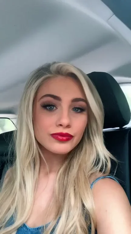 Neighborhood Blonde Bombshell's IRL Tease Ride