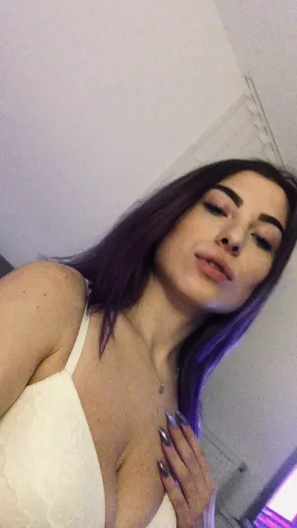 Redditor's Cum Dump: Femboy's Juicy Ass Begs for Multiple Loads