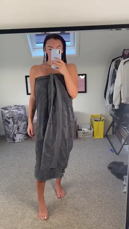 Big towels can hold big secrets ?? [OC]