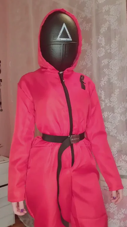 🔥 18yo Swedish Squid Game Slut Zipper Tease - 15% OFF Lewd Cosplay Sale! 👻💦