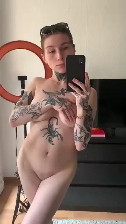Got curves for days