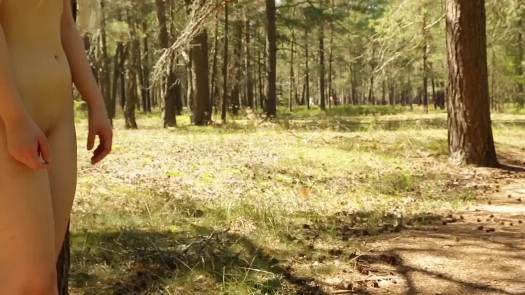 🔥 Totally Nude Babe Hiding Her Juicy Bits from Strollers in the Woods 😈🌳