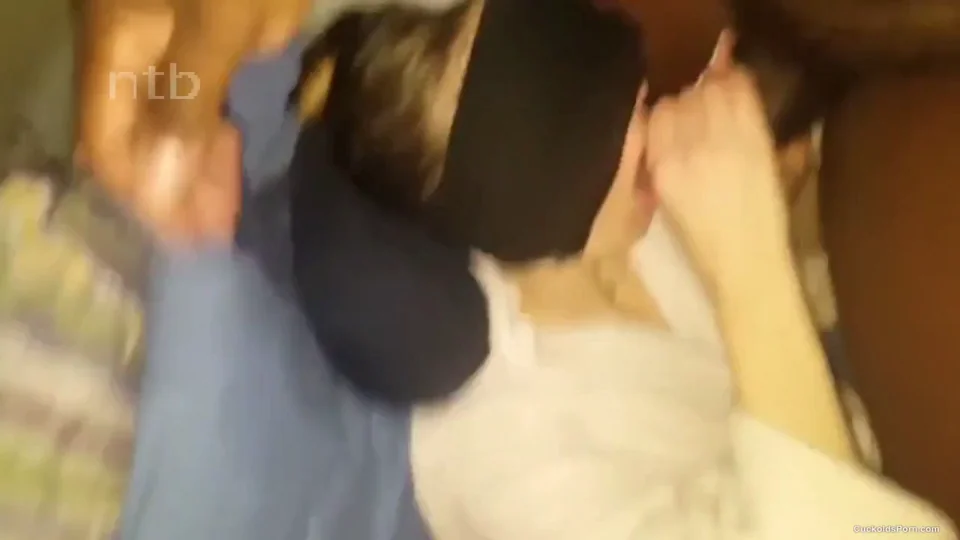 Blindfolded Slutwife's BBC Blind Date Pound-Down