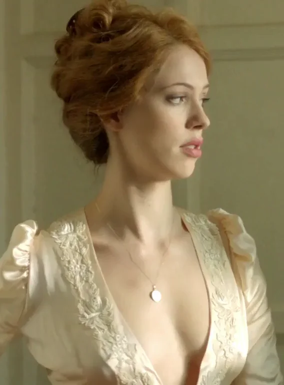 Rebecca Hall's Steamy Bathtub Strip Tease 🔥🛁