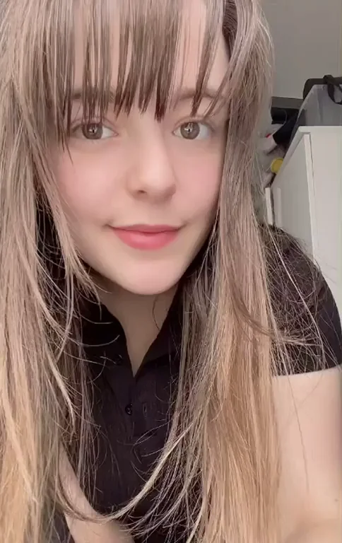 Thick Babe's Bouncy Tits Tease 😍🍈🍈