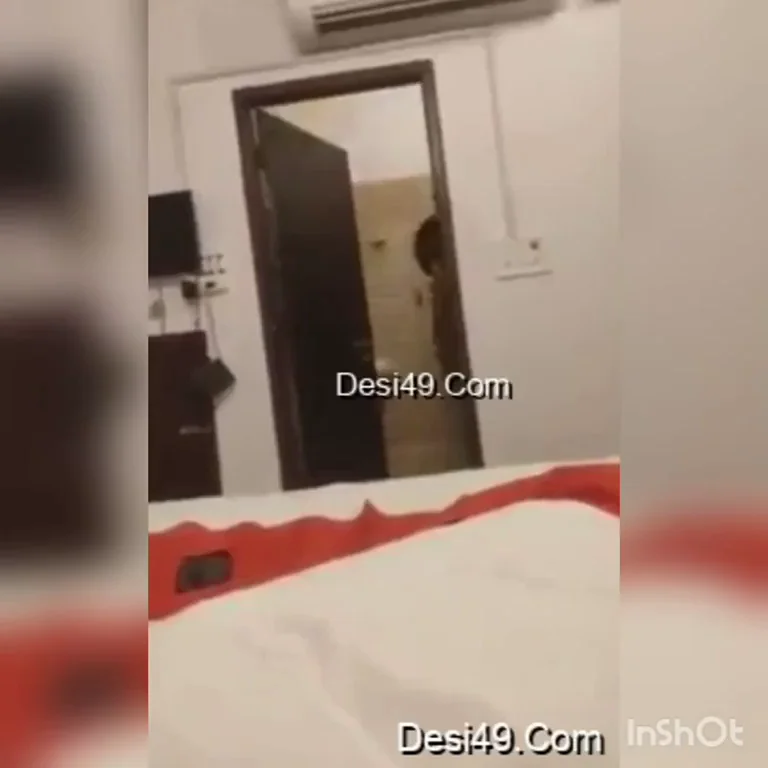 Sneaky Bastard Fucks Cute GF Tapa Tap 💦😈🔥