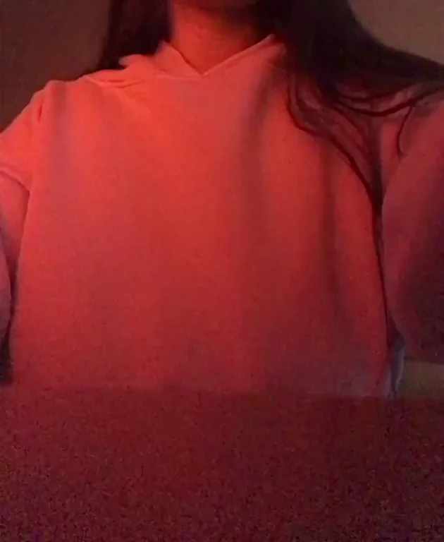 18yo Slut's Massive Natural Titty Drop 🍈🍈💦