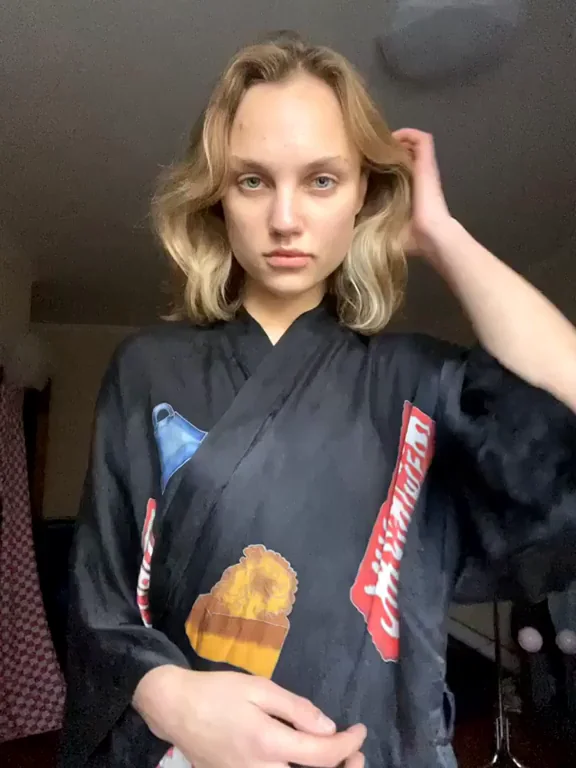 Ever wanted to fuck a blonde with small tits and a lil booty? :)