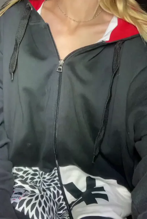 I want someone to suck my nipples, any volunteers?(: