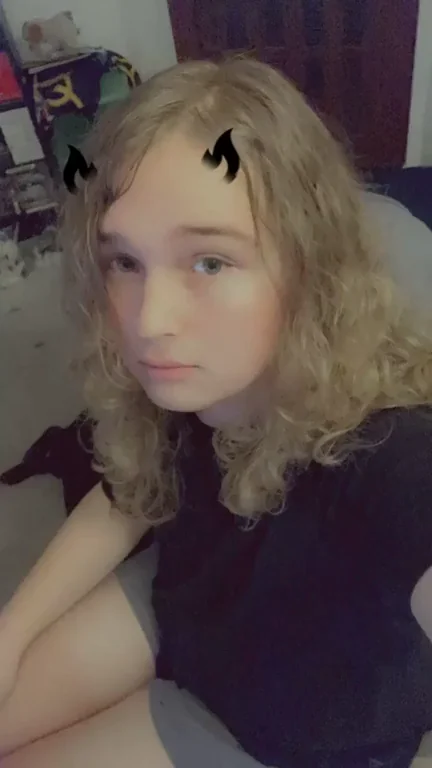 Tell Me How You'd Slurp My Cute Cock? 😈🍆 [18 MtF Tease]
