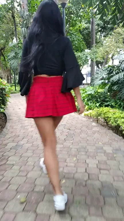 Check Out My Juicy Butt Tease in the Park 😈🍑