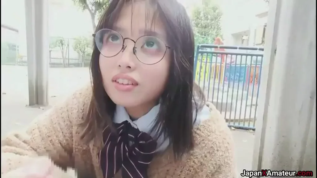 😈 Nerdy Japanese Slut in Glasses Deepthroats Cock Parkside 🥵👓🍆