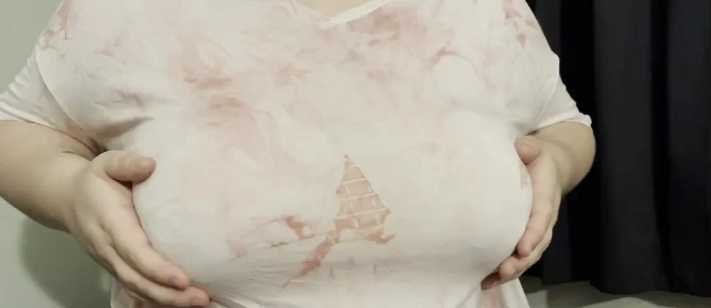 Quick titty drop for your monday night ?