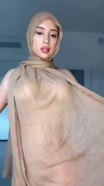 Bad Hijab Slut Teases with Thick Ass & Fake Tits 🔥🧕🍑