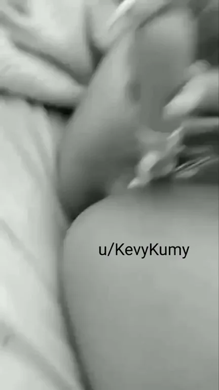 (18F) My Asian Girlfriend Squirts out my Creampie!