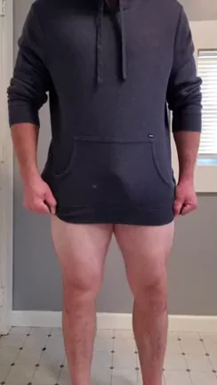 We know those legs are thick enough but how about that dick??