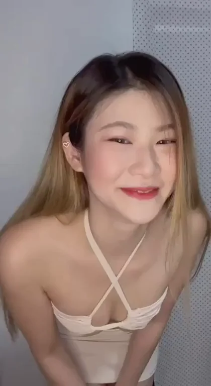 I’m too shy about showing more then that, but I hope you guys still appreciate a shy asian girl with a body type like mine ??