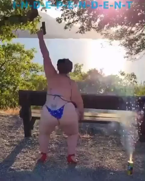 🇺🇸 SSBBW 'Merica Ass Queen Shakes Her Massive Booty by the Lake 🍑💦