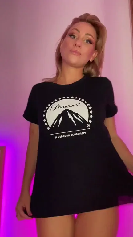 Some paramount boobs for good mood