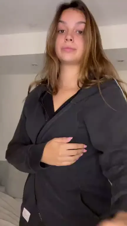 Thick Ex-GF Flaunts Her Fat Tits and Curves After Dump - Appreciate This?