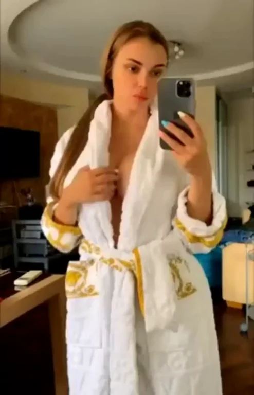 More Massive Fake Tits Tease 😍💦