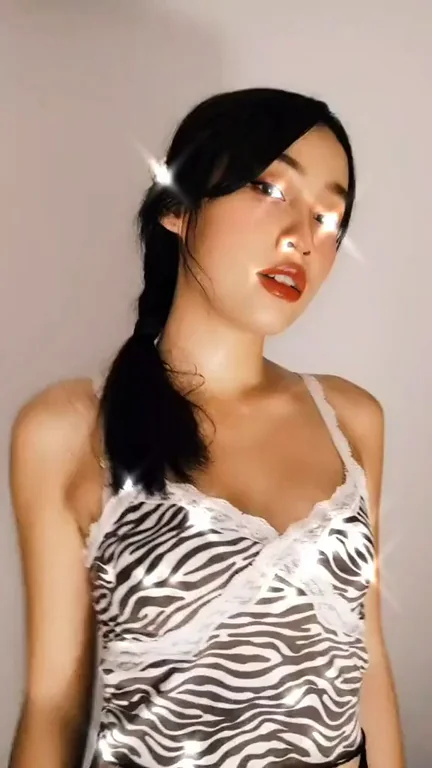 I want to fuck one lucky Redditor. Who wants to be the one? ?