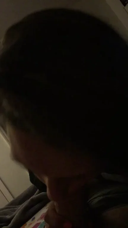 Cutie Teases My throbbing Cock 😍💦