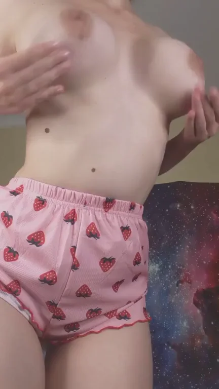 Pick Me Up & Fuck Me in Bed! 🍓🔥