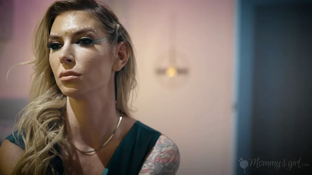 Every Minute Left to Fuck: Skye Blue's Steamy MILF Lesbian Heat 💋🔥