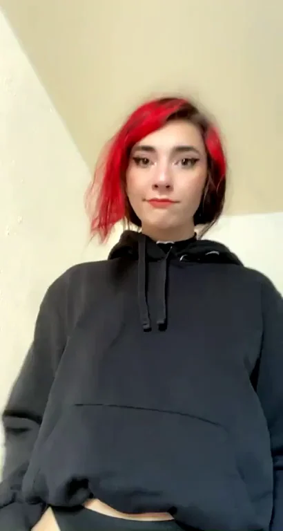 Cute Redhead Teen Thinks Her Perky Tits Look Adorbs? 😍🍒