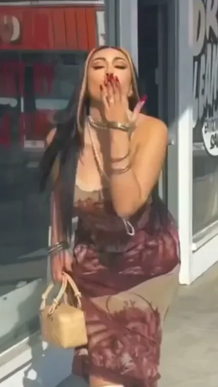Kali uchis
