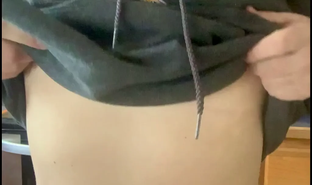 Morning Titty Drop Wake-Up 🍈🍈💦