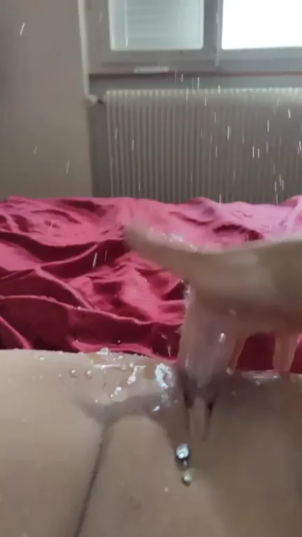 🍆💦 Which View Wins? My Juicy Pussy Up Close or Cum Spray Blast? 😈