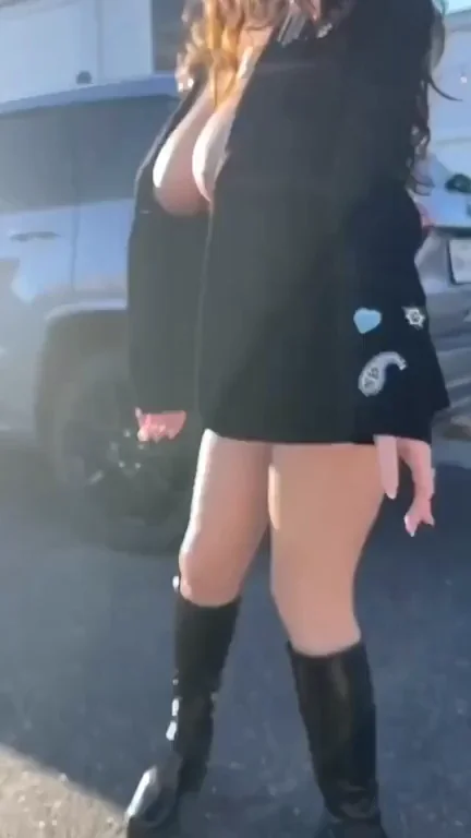 Most Wanted TikTok Slut? 🔥🍑