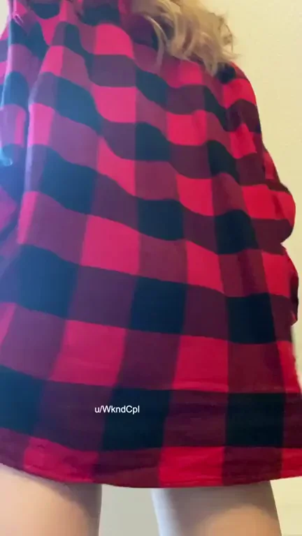 I wear this shirt as a dress. Makes flashing my jiggly butt very easy ?
