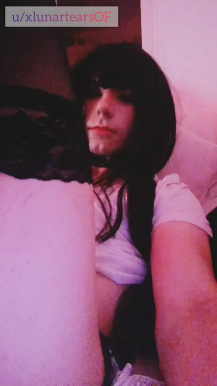 I always find me really playful under red lights ~ ?