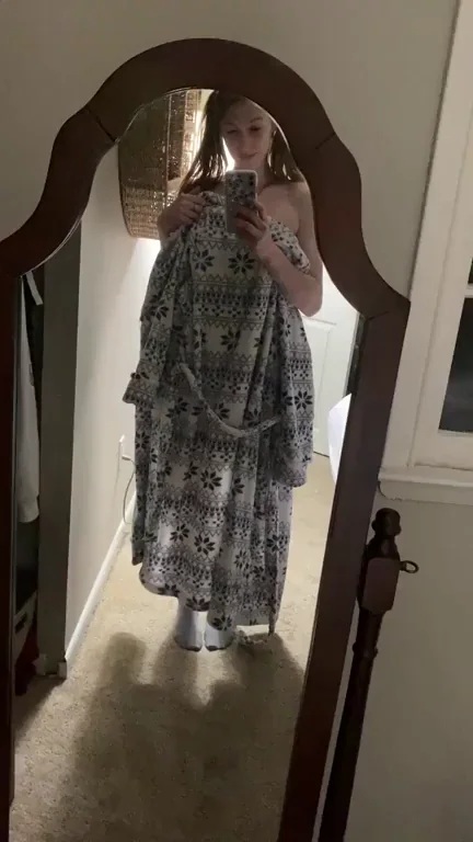 cute girl alert