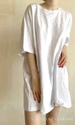 Girls who like wide clothes don't always hide behind them [OC]