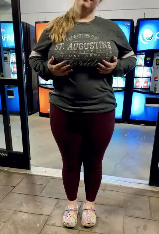 Thirsty for Tits? Curvy Babe's Massive Public Titty Drop at the Vending Machine!
