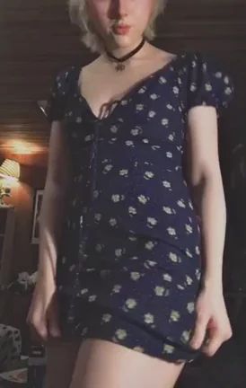 Floral Dress Slut Needs Her Pussy Pollinated 😈🍑