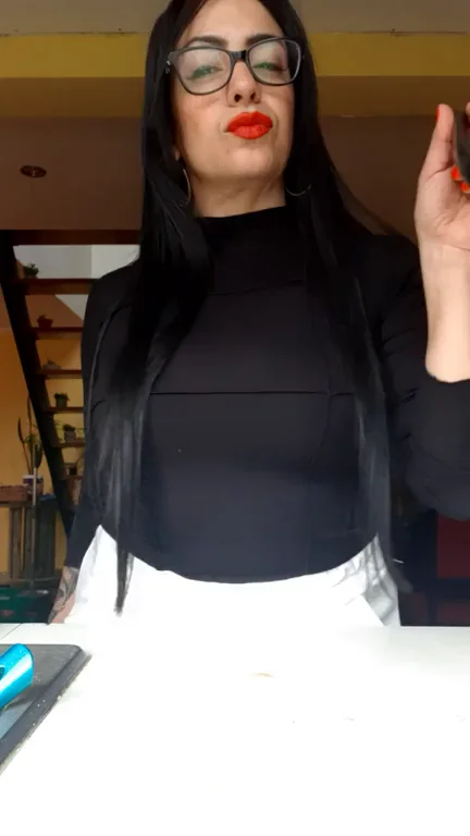 Who Should This Sexy Latina MILF Cook For? 🍳🔥