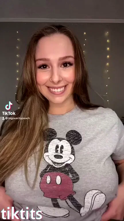 Epic Mickey Tits Tease & Red Bra Bounce 💥🍒
