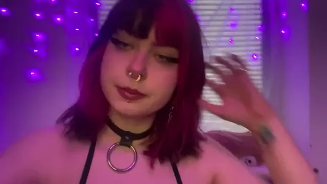 Hope you like curvy alt girls?