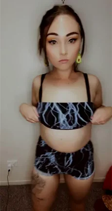 Small milf titties?