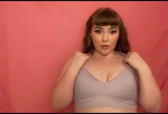 Bouncy Natural Titties Tease 💥🍈🍈