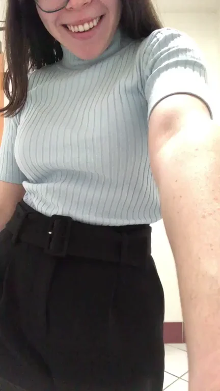 [F] Happiest when flashing