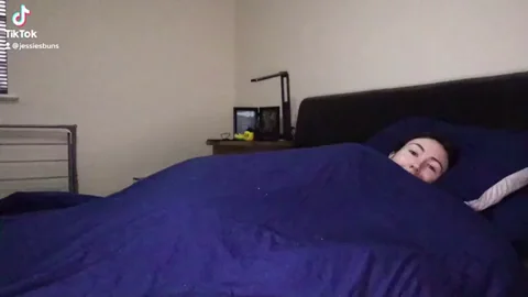 The perfect magic blanket for a very horny girl