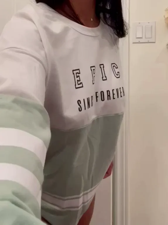 Latina Slut Flashes Tits & Pussy No Panties No Bra 😈🍑