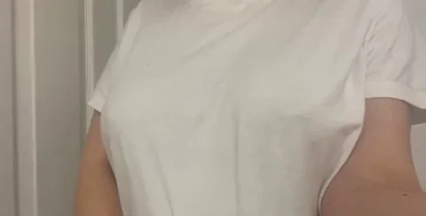Do you like seeing my nipples through my top ? [OC]
