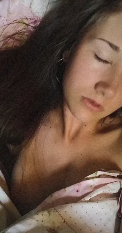 REAL FARMER GIRL ??? 18 Y.O ? Interactive with all fans ? Dick ratings ?- Customs ?- Solo ? (Anal Vaginal, and much more) ? DAILY Post :) ? Come to see me and we can CUM together ?